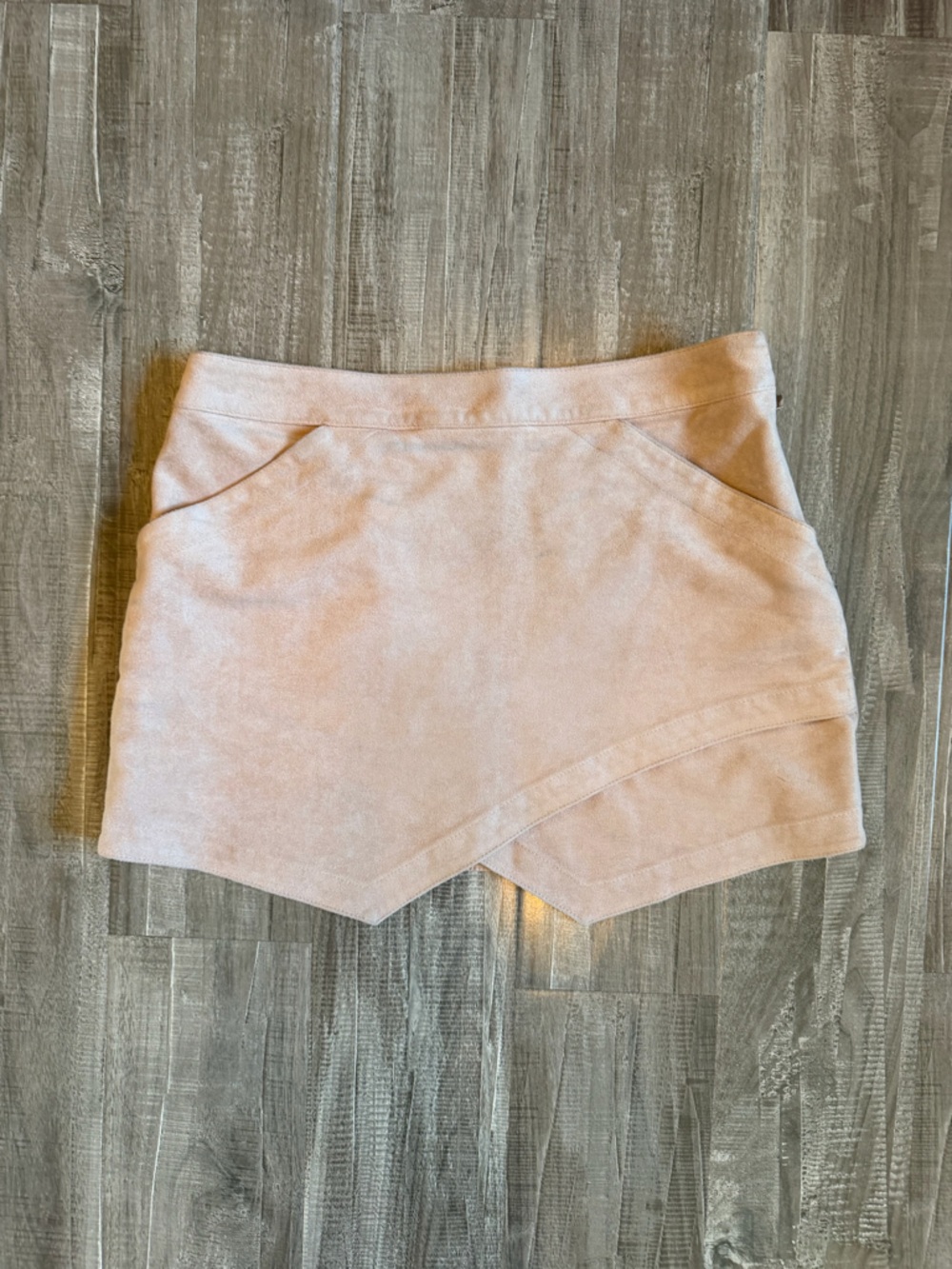 BCBGMaxAzria Dusty Blush Pink Skort